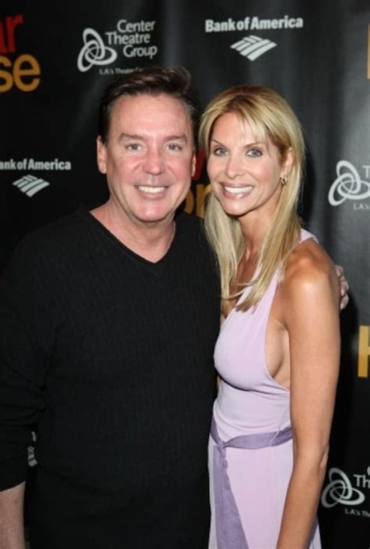How Old Is Mark Kriski Wife Jennifer Gould? Age Gap Between The Journalist Couple