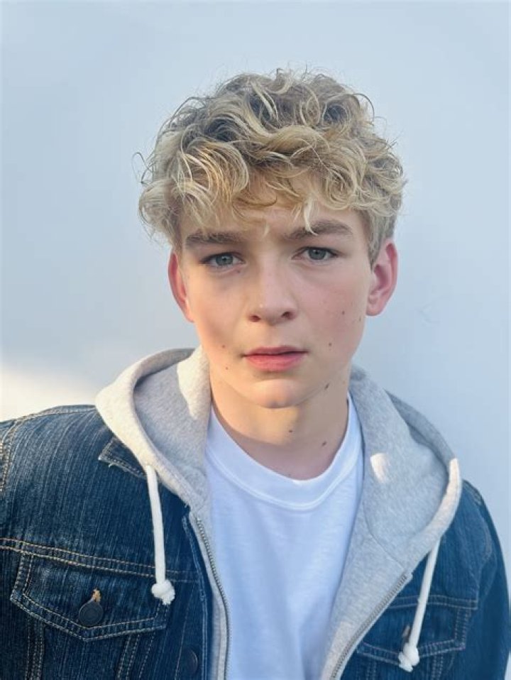 Jonah Grey Roberts Age, Birthday, Wikipedia, Who, Nationality, Biography