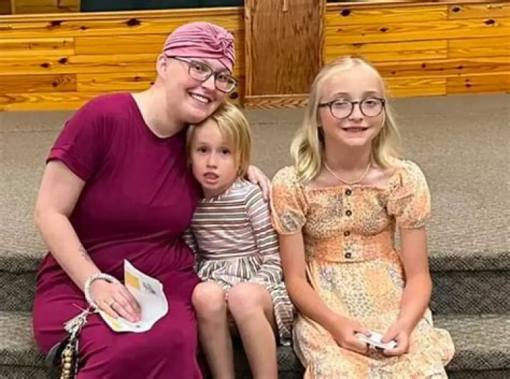 Mama June Shannon’s Daughter Anna Cardwell Diagnosed with Stage 4 Cancer