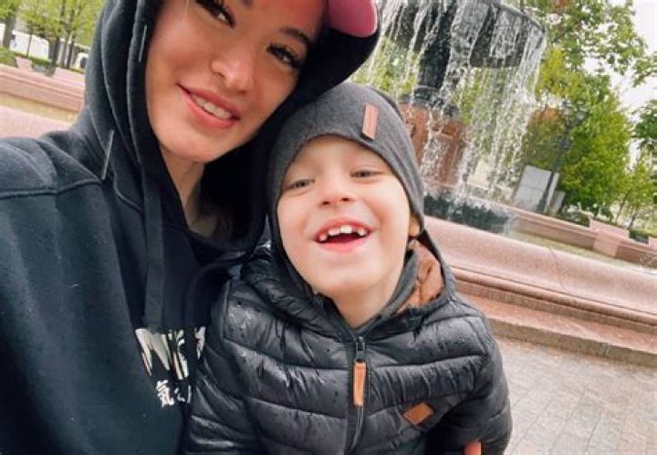 
Video Of Boombl4 Using Mephedrone Drugs Uploaded On Reddit By His Wife Angelika LiQueen Mikhailova 